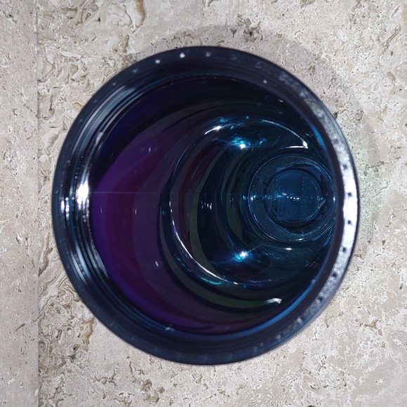 Starbucks 2021 Christmas Swirl Ribbon 24oz Acrylic Tumbler - Picture 5 of 6